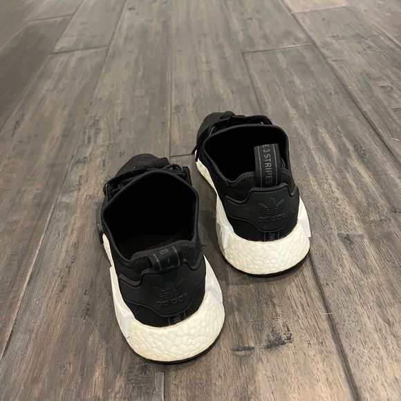 Black NMD - Picture 4 of 5